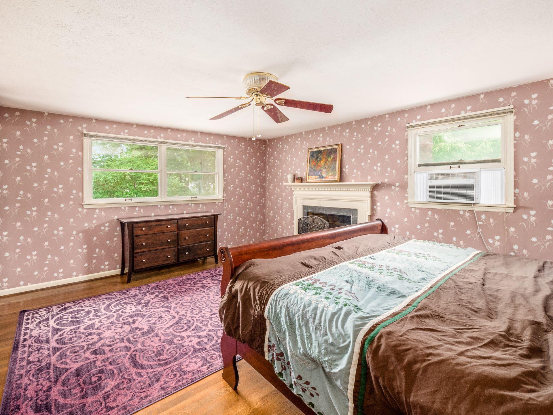 5869 Whitman Road Columbus, OH 43213 - Photo 31 of 65 Bedroom #3