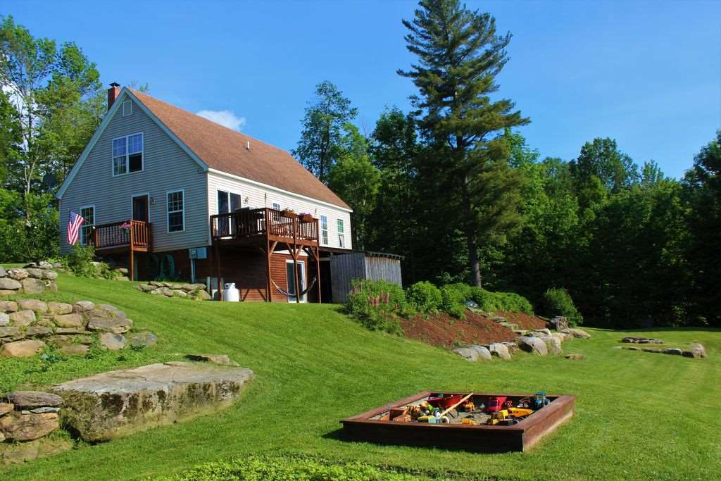 619 Fontaine Hill Road Morristown, VT 05661 - Photo 3 of 12 Gallery Image 3
