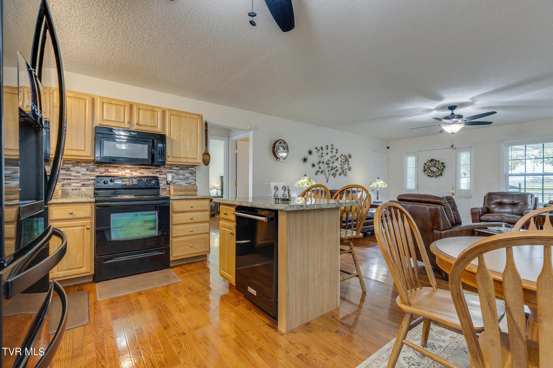 186 Kincheloe Road Fall Branch, TN 37656 - Photo 8 of 25 008