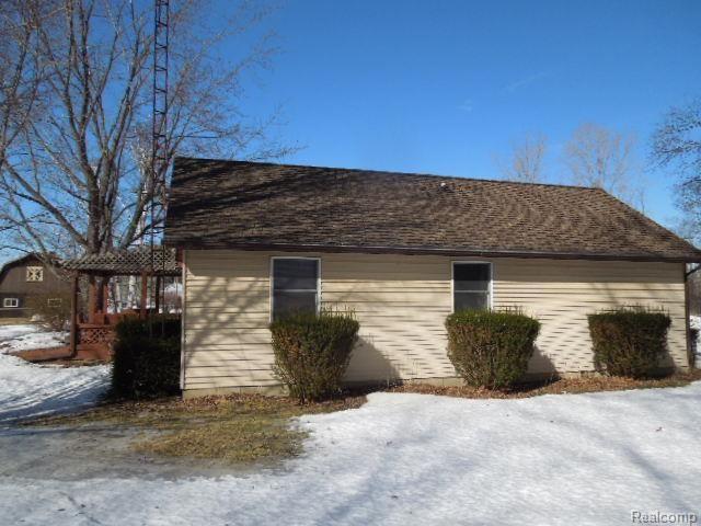 1255 Indian Road Lapeer, MI 48446 - Photo 11 of 12 side 2.jpg