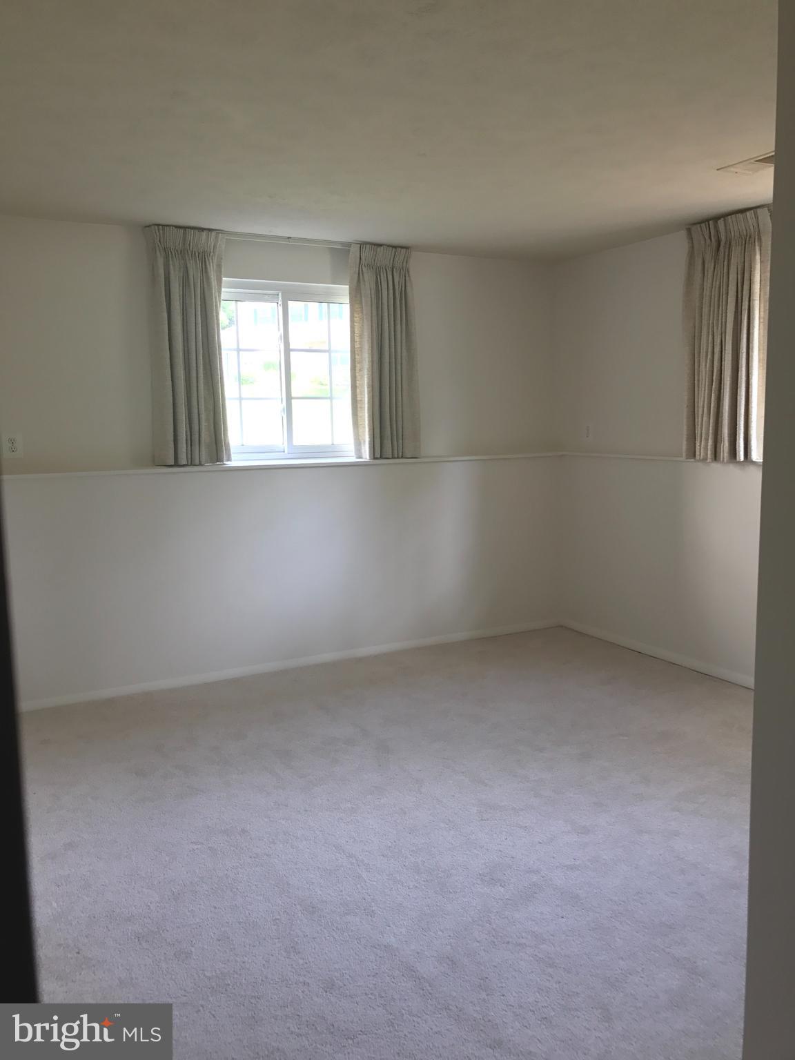 8193 Oakglen Road Manassas, VA 20110 - Photo 15 of 15 Bedroom