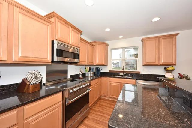 $475,000 | 414 Yosemite Avenue, Hartford, WI 53027