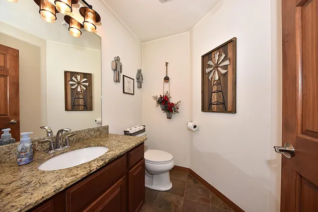 $475,000 | 414 Yosemite Avenue, Hartford, WI 53027