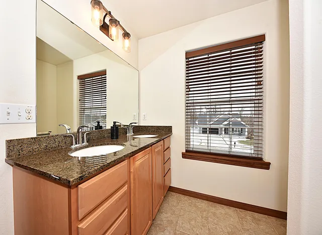 $475,000 | 414 Yosemite Avenue, Hartford, WI 53027