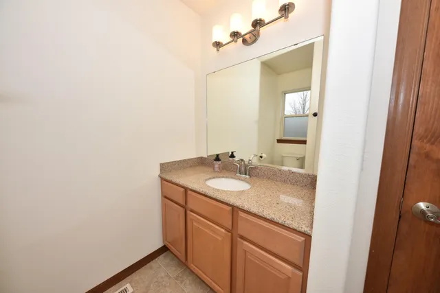 $475,000 | 414 Yosemite Avenue, Hartford, WI 53027