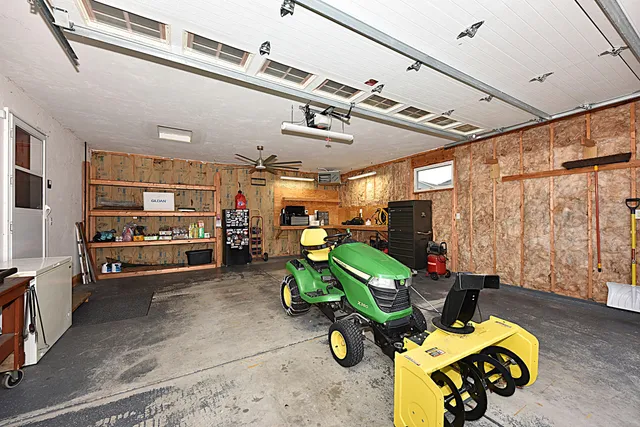 $475,000 | 414 Yosemite Avenue, Hartford, WI 53027