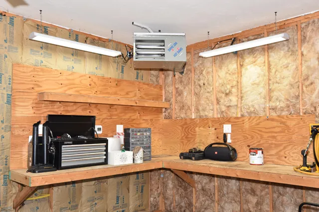 $475,000 | 414 Yosemite Avenue, Hartford, WI 53027