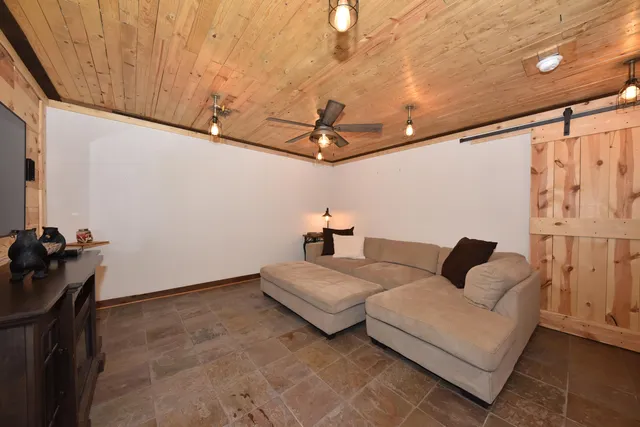 $475,000 | 414 Yosemite Avenue, Hartford, WI 53027