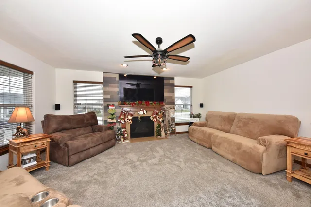 $475,000 | 414 Yosemite Avenue, Hartford, WI 53027