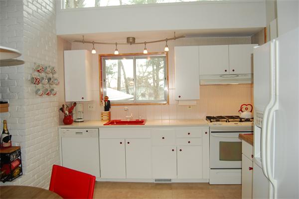 7 Randy Road Framingham, MA 01701 - Photo 11 of 29 Gallery Image 11