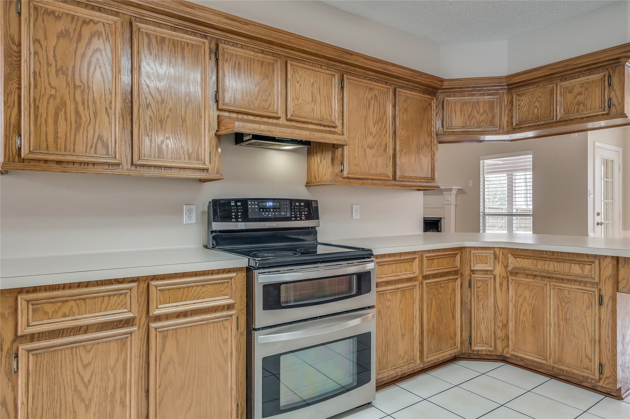 2460 Pebblebrook Circle Conroe, TX 77384 - Photo 11 of 27