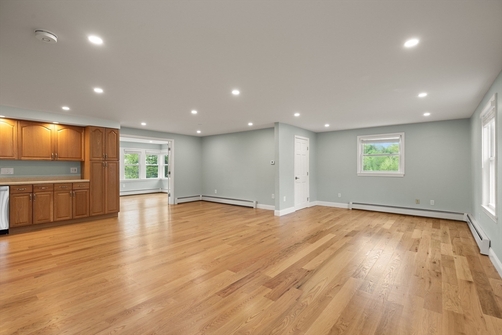 5 R Brooks Road Gloucester, MA 01930 - Photo 8 of 41