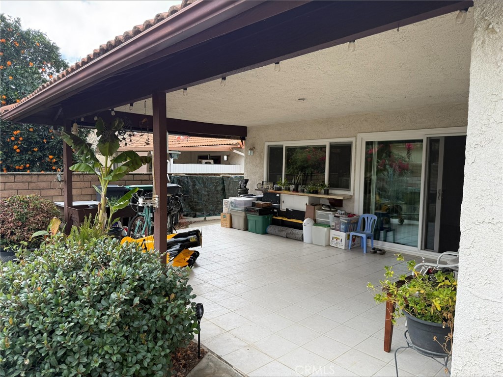 1114 Bottle Tree Way Hemet, CA 92545 - Photo 17 of 23 a living room filled with furniture