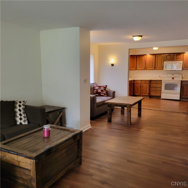 1208 Spring Street Syracuse, NY 13208 - Photo 5 of 21