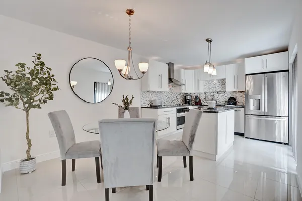 $400,000 | 2889 Southwest 22nd Circle, Unit 48A, Delray Beach, FL 33445