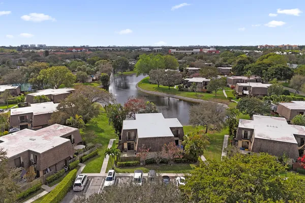 $400,000 | 2889 Southwest 22nd Circle, Unit 48A, Delray Beach, FL 33445