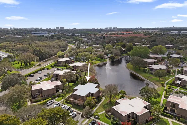 $400,000 | 2889 Southwest 22nd Circle, Unit 48A, Delray Beach, FL 33445