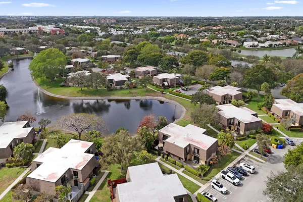 $400,000 | 2889 Southwest 22nd Circle, Unit 48A, Delray Beach, FL 33445