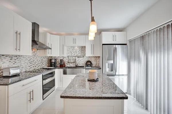 $400,000 | 2889 Southwest 22nd Circle, Unit 48A, Delray Beach, FL 33445