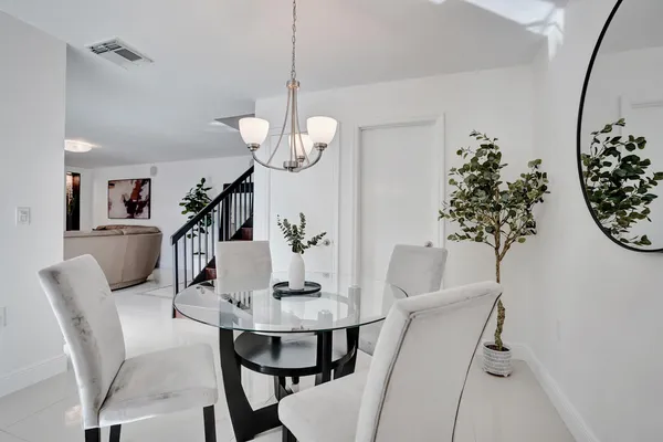 $400,000 | 2889 Southwest 22nd Circle, Unit 48A, Delray Beach, FL 33445
