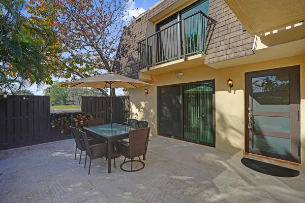 $400,000 | 2889 Southwest 22nd Circle, Unit 48A, Delray Beach, FL 33445
