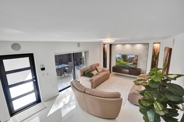$400,000 | 2889 Southwest 22nd Circle, Unit 48A, Delray Beach, FL 33445