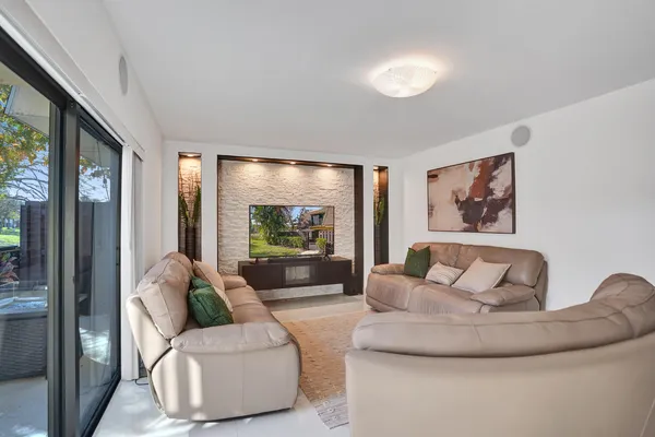 $400,000 | 2889 Southwest 22nd Circle, Unit 48A, Delray Beach, FL 33445