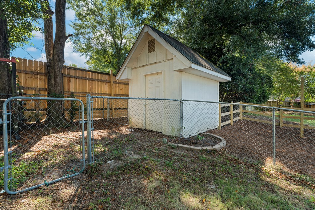 5422 Colony Drive Columbus, GA 31909 - Photo 24 of 32 a view of a backyard