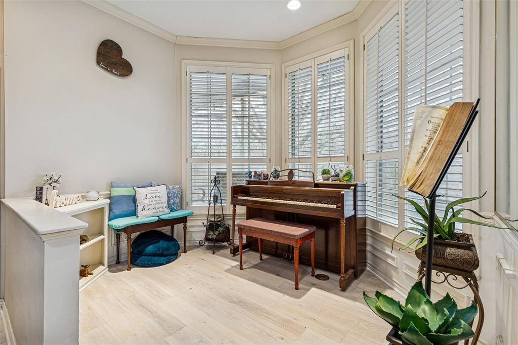 3558 South Nolan River Road Cleburne, TX 76033 - Photo 15 of 38