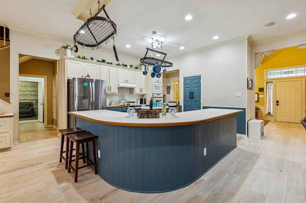 3558 South Nolan River Road Cleburne, TX 76033 - Photo 10 of 38