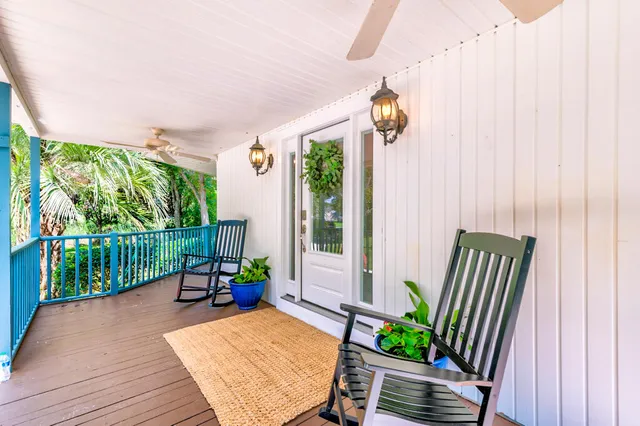 $995,500 | 141 Meredith Drive, Eutawville, SC 29048