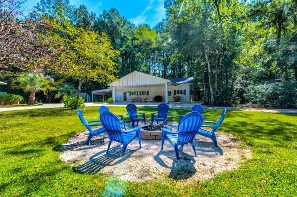 $995,500 | 141 Meredith Drive, Eutawville, SC 29048