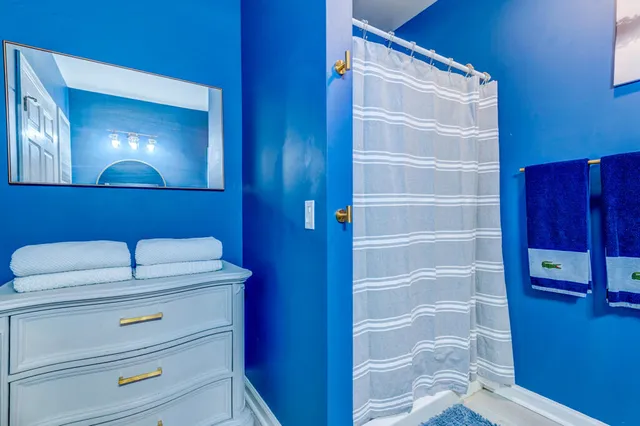 $995,500 | 141 Meredith Drive, Eutawville, SC 29048