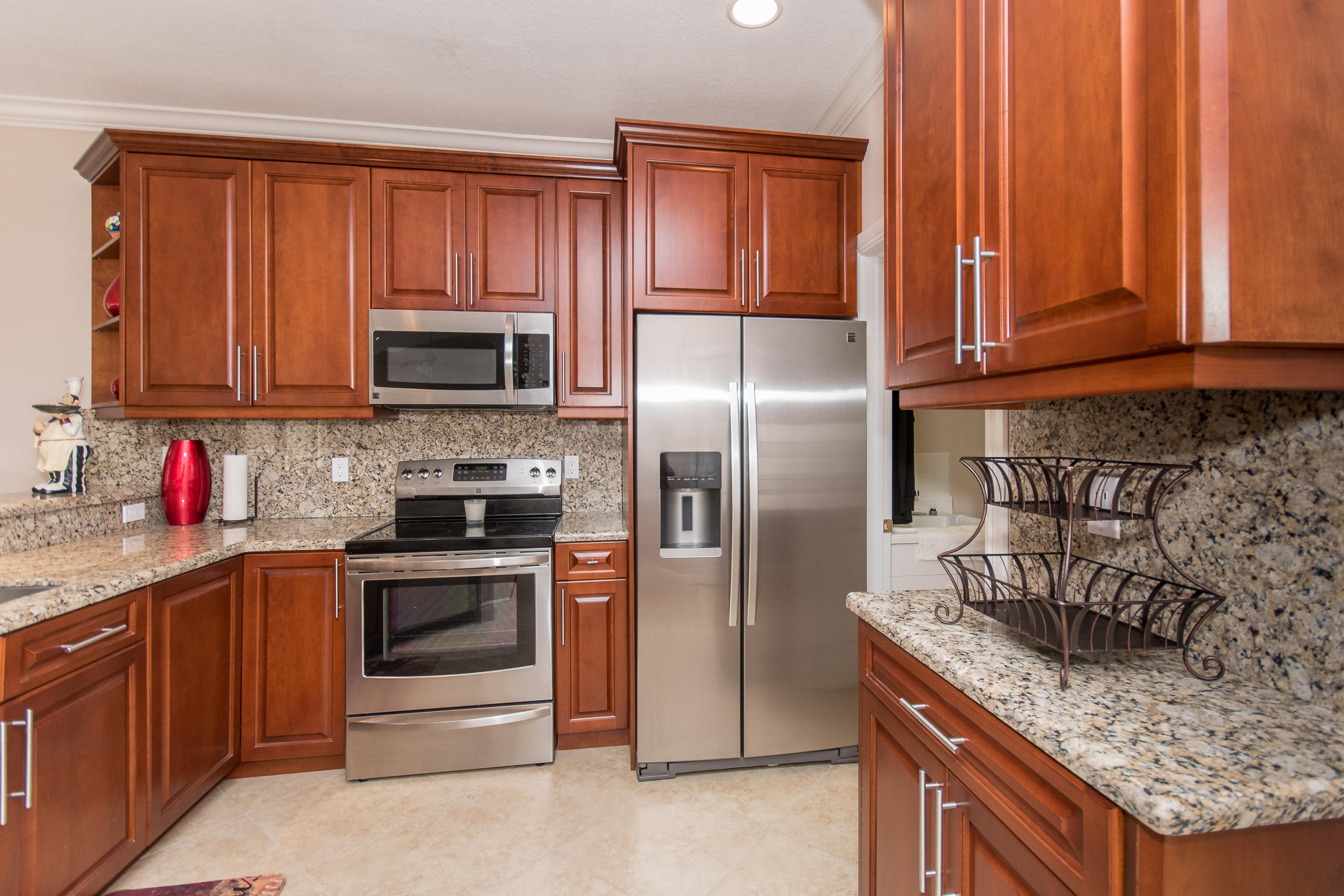 23393 Water Circle Boca Raton, FL 33486 - Photo 8 of 35 Kitchen