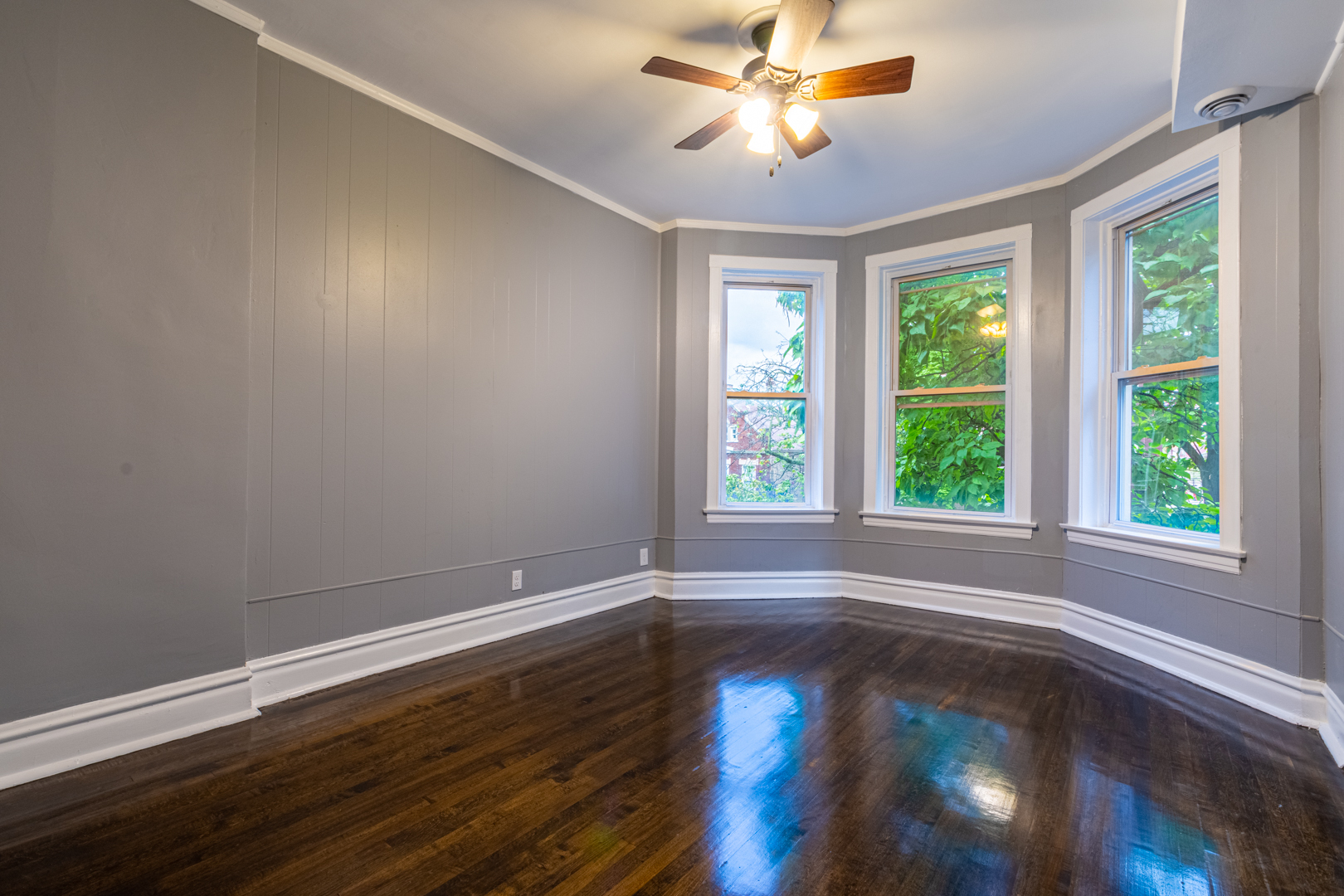 2527 South Harding Avenue Chicago, IL 60623 - Photo 2 of 19