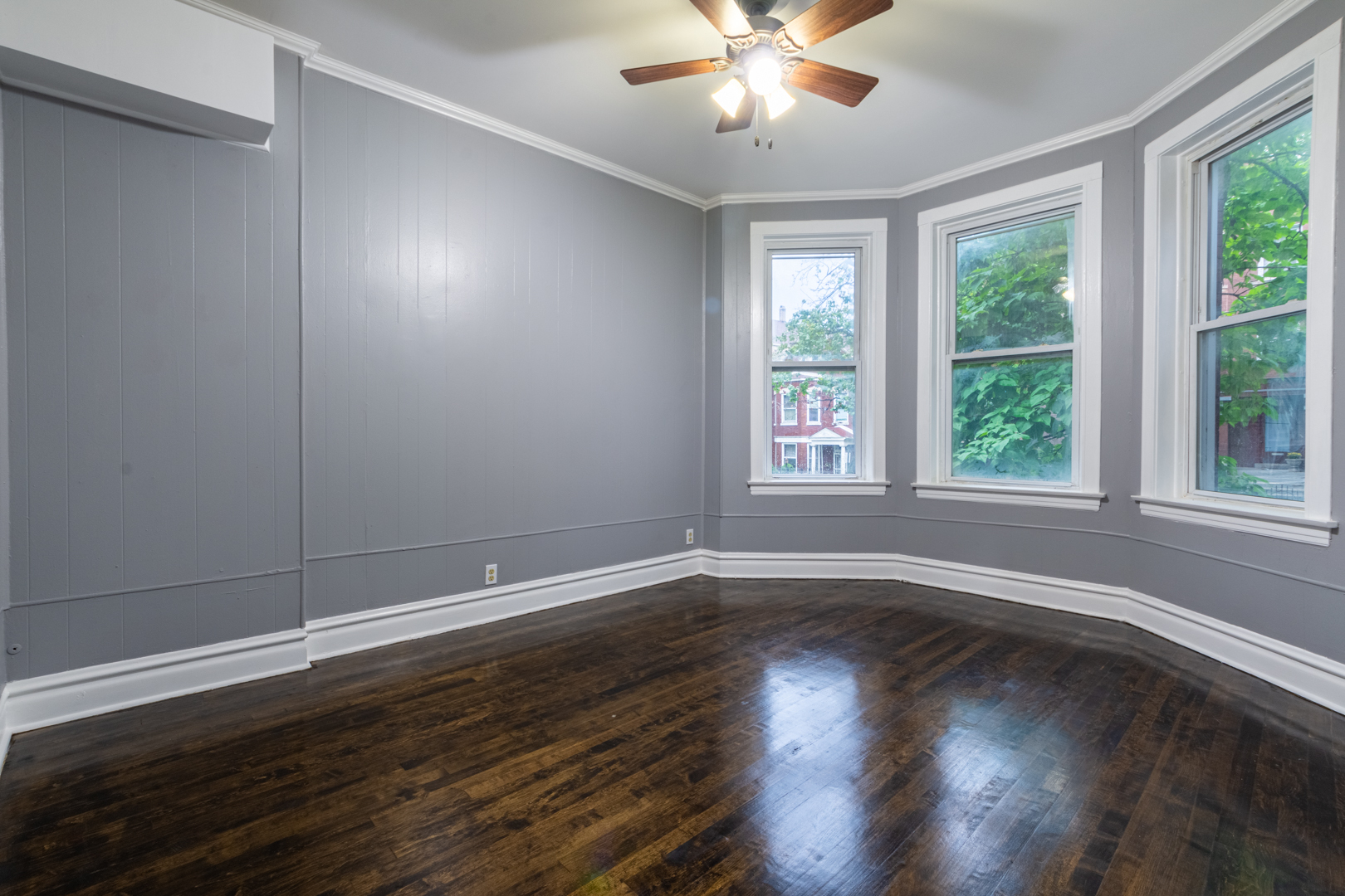 2527 South Harding Avenue Chicago, IL 60623 - Photo 3 of 19