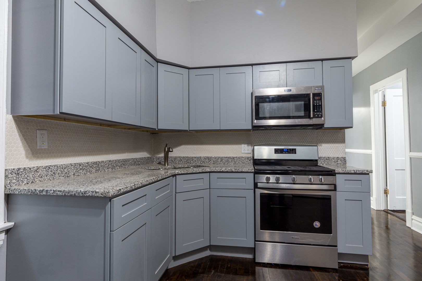 2527 South Harding Avenue Chicago, IL 60623 - Photo 7 of 19