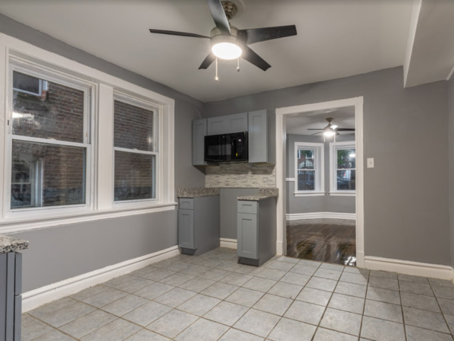 2527 South Harding Avenue Chicago, IL 60623 - Photo 10 of 19