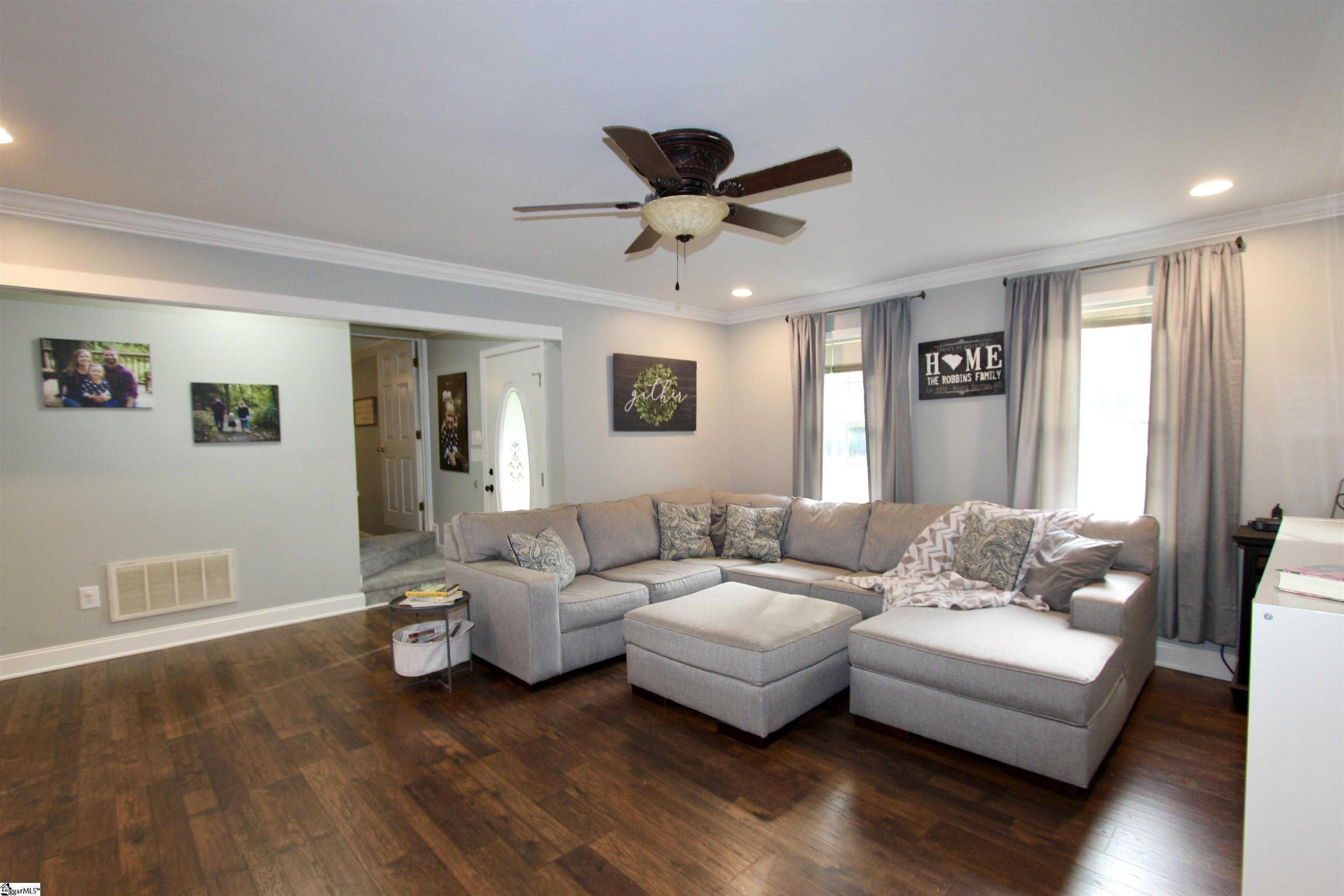 1437 Old Furnace Road Boiling Springs, SC 29316 - Photo 3 of 27 Gallery Image 3