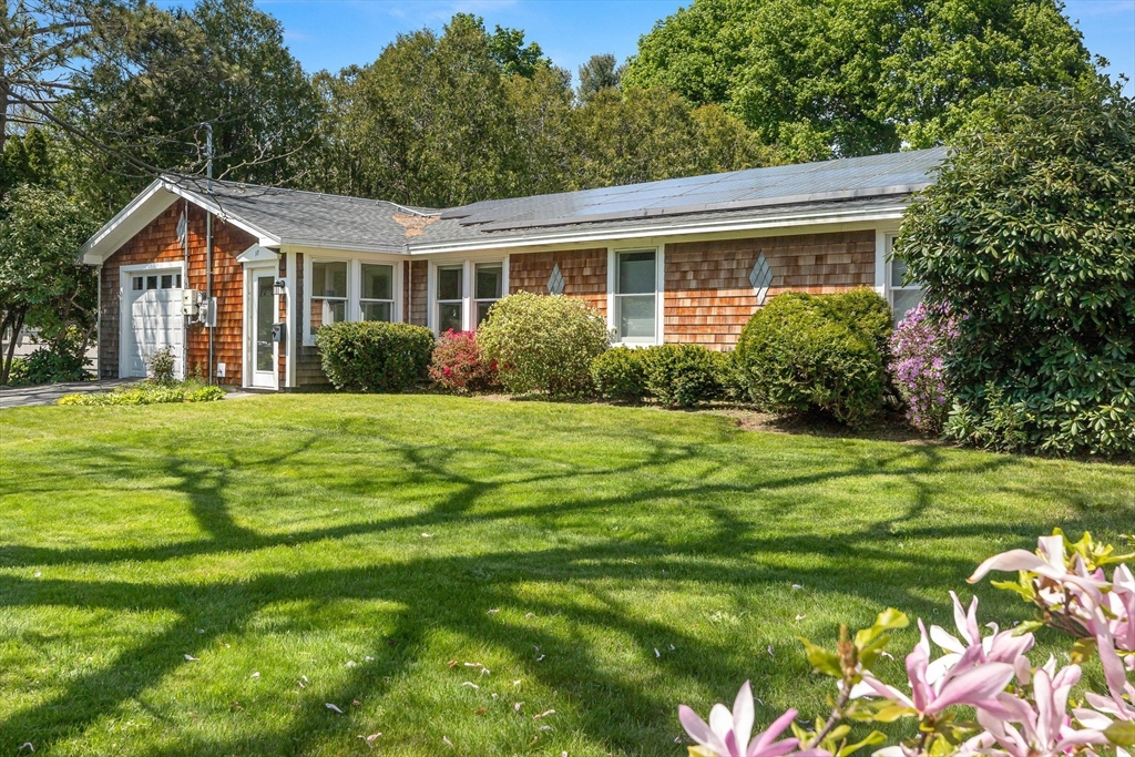 17 Amherst Road Beverly, MA 01915 - Photo 1 of 42 Gallery Image 1