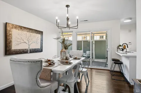 $575,000 | 118 Oliva Court, Unit C, Novato, CA 94947