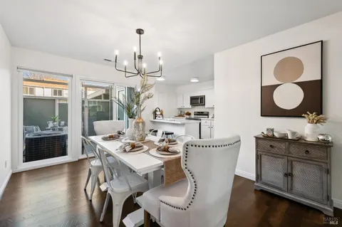 $575,000 | 118 Oliva Court, Unit C, Novato, CA 94947