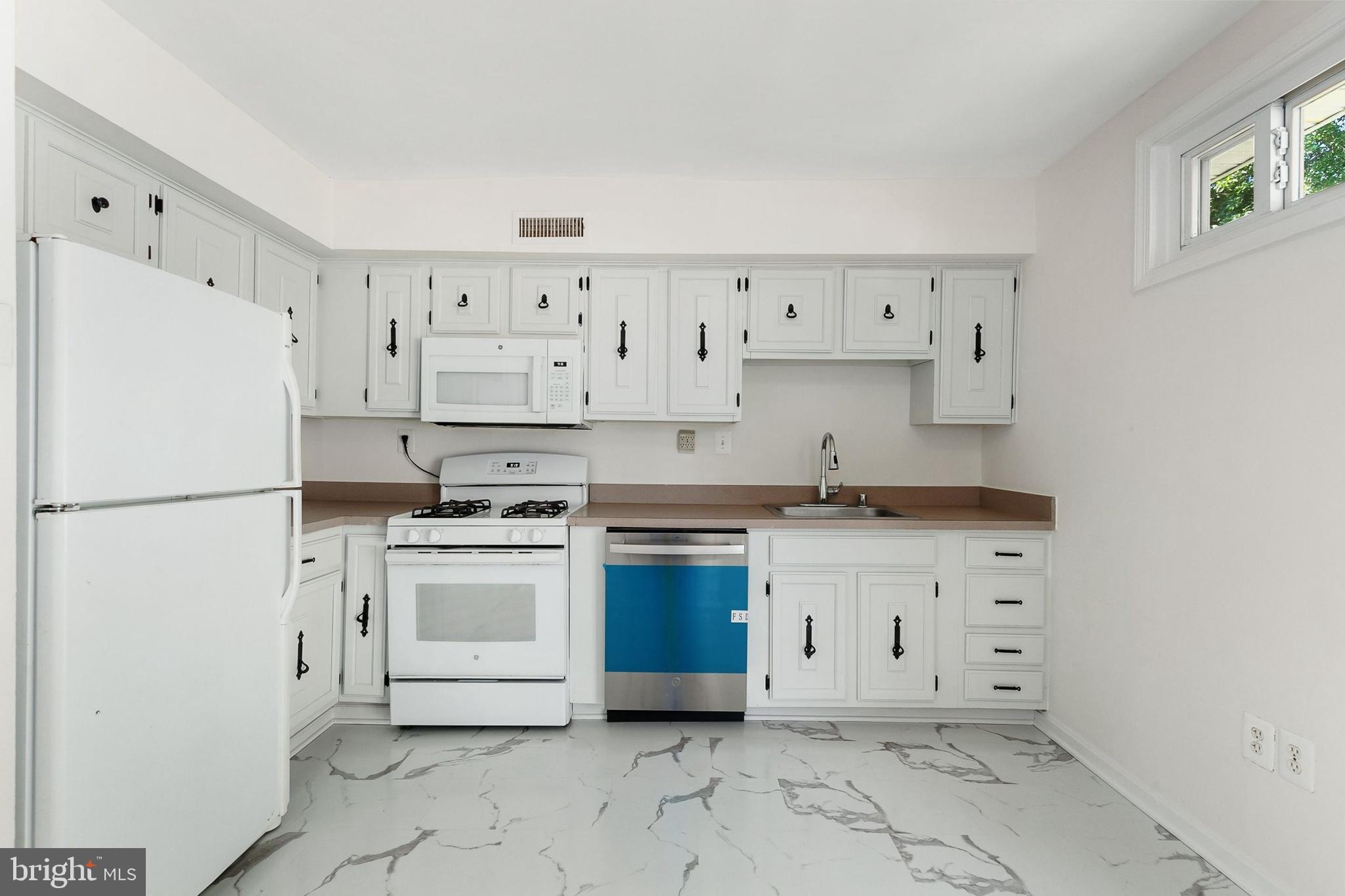 12912 Flack Street Silver Spring, MD 20906 - Photo 10 of 28
