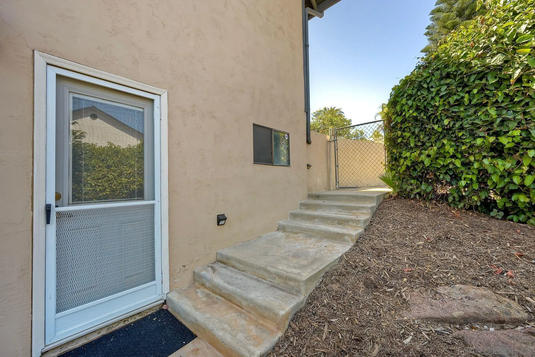 1419 Rimrock Drive Escondido, CA 92027 - Photo 27 of 47 Private entrance to ADU