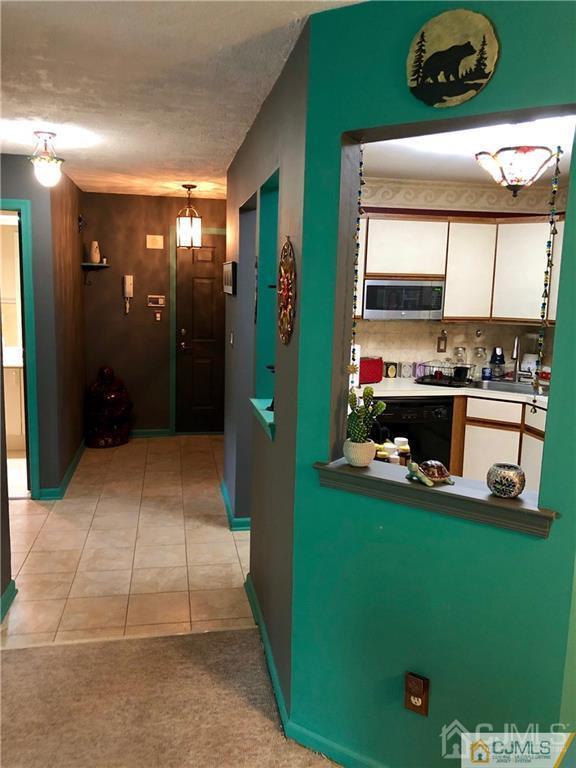 910 Meadow Court, Unit 910 Helmetta, NJ 08828 - Photo 23 of 43