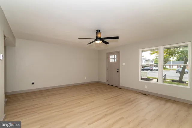 $2,450 | 4 Magnolia Court, Sicklerville, NJ 08081