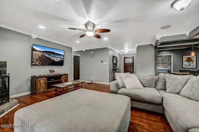 $419,900 | 111 Elm Drive, Blakeslee, PA 18610