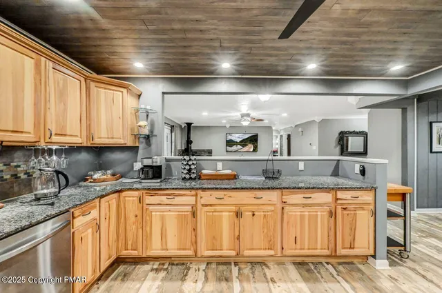 $419,900 | 111 Elm Drive, Blakeslee, PA 18610