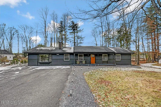 $419,900 | 111 Elm Drive, Blakeslee, PA 18610
