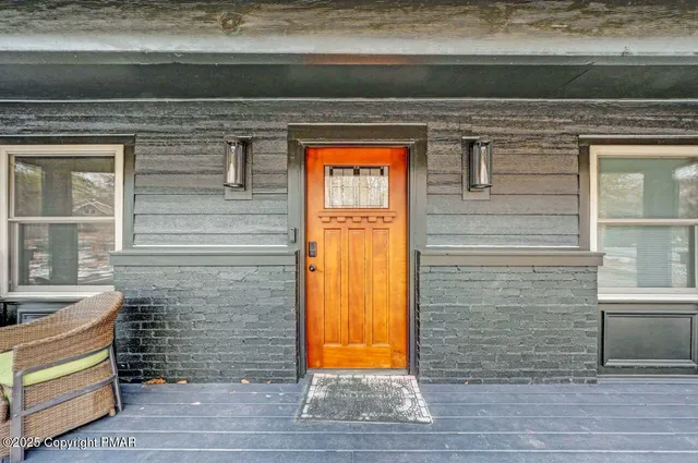 $419,900 | 111 Elm Drive, Blakeslee, PA 18610